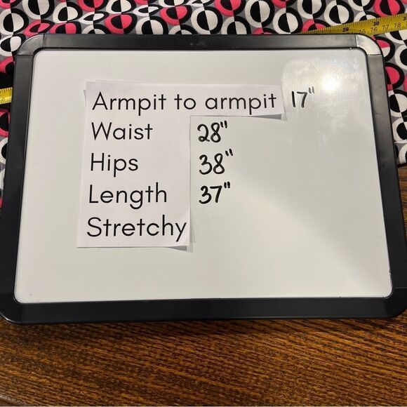 London Times Stylish Black and pink geometric Patterned business Dress - Picture 9 of 13